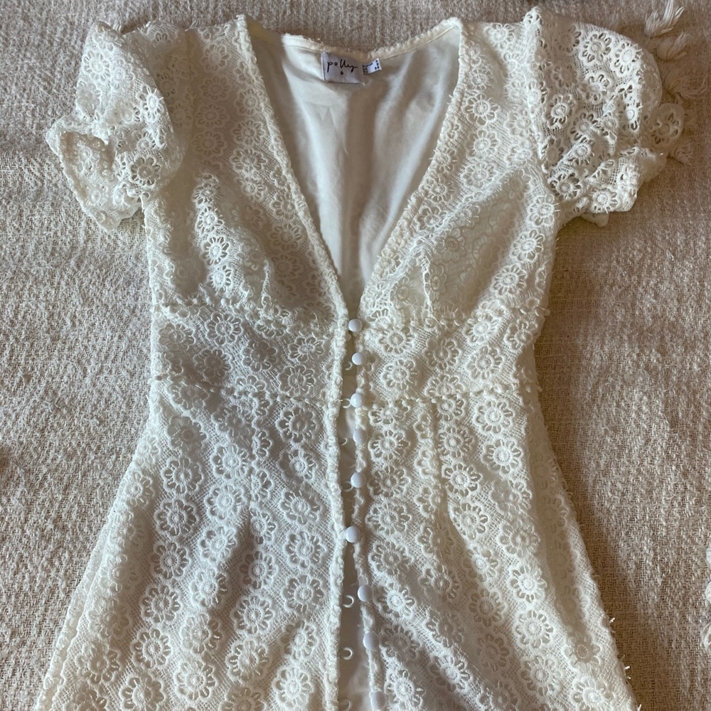 worn once for christmas & doesn’t fit anymore!